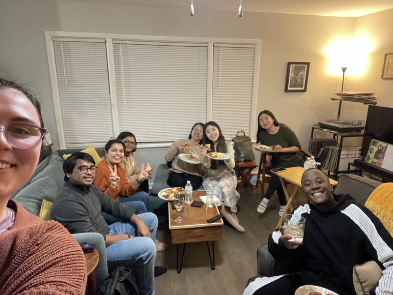 We celebrated Dr. Yao Ge's farewell party and made DIY pizzas!